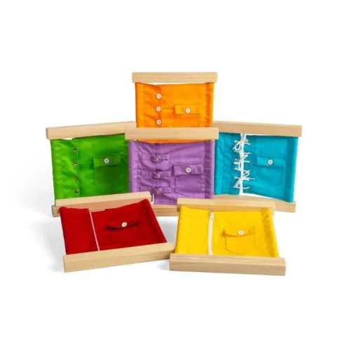 BIGJIGS Montessori drveni okviri za samostalno oblačenje djece