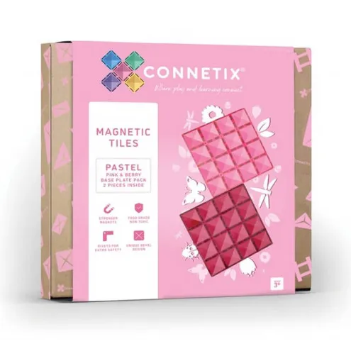Dijete gradi s Connetix magnetima na pastelnoj osnovnoj ploči
