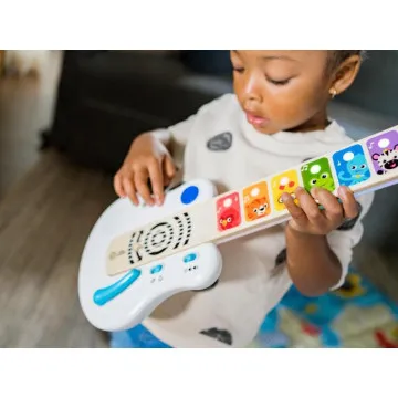 Hape Baby Einstein drvena gitara na dodir sa zvučnim efektima