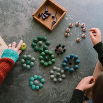 Grapat mandala elementi za slobodnu i Montessori inspiriranu igru