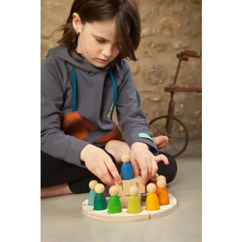 Grapat Montessori kalendar za učenje vremena kroz igru